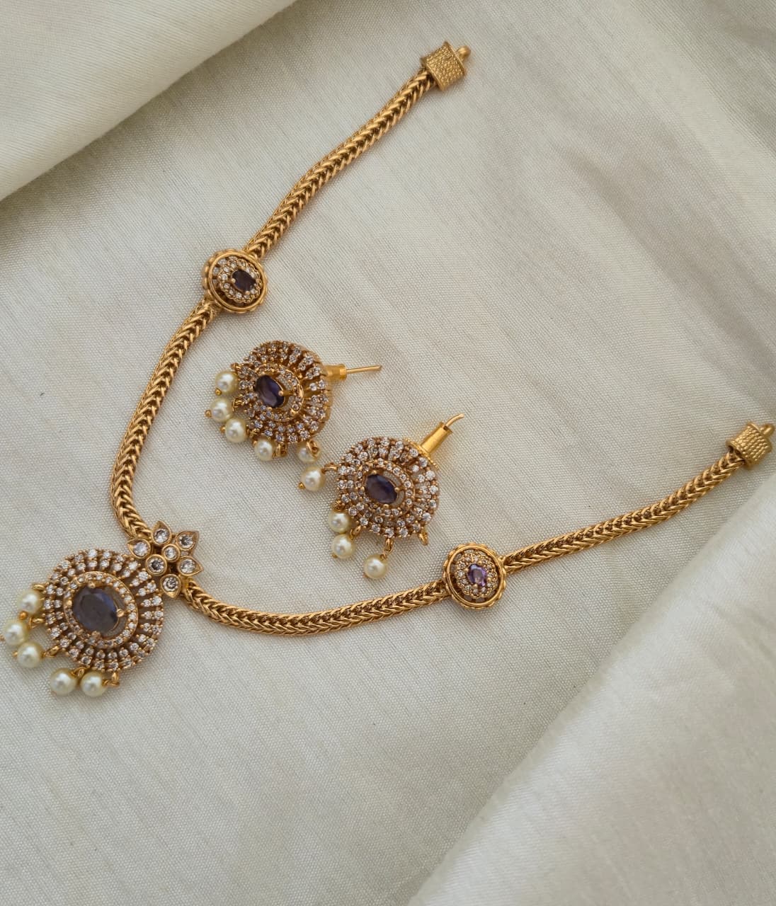 Aadhya Antique Hasli Set - purple - image 3