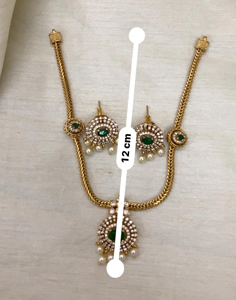 Aadhya Antique Hasli Set - green - image 7