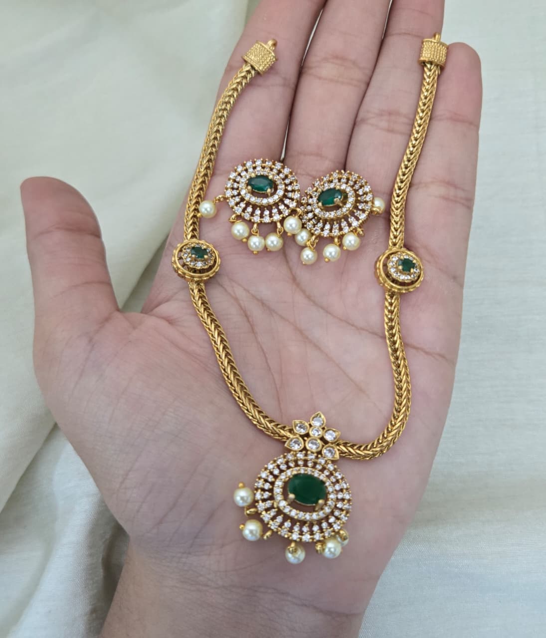 Aadhya Antique Hasli Set - green - image 2