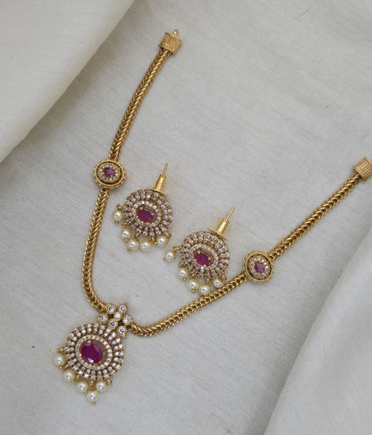 Aadhya Antique Hasli Set - ruby - image 4