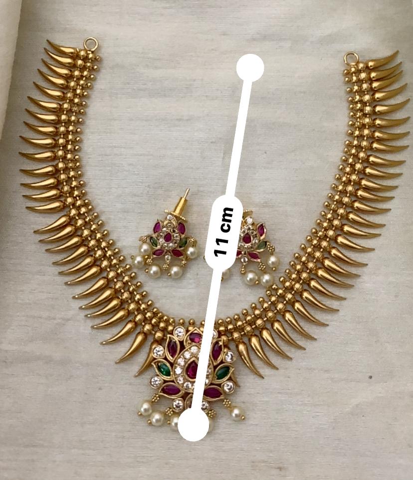 Mayuri Delicate Floral Kemp Necklace - Ruby Red & Emerald Green - image 7