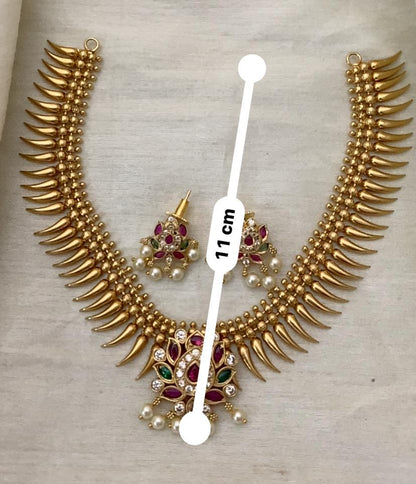 Mayuri Delicate Floral Kemp Necklace - Ruby Red & Emerald Green - image 7