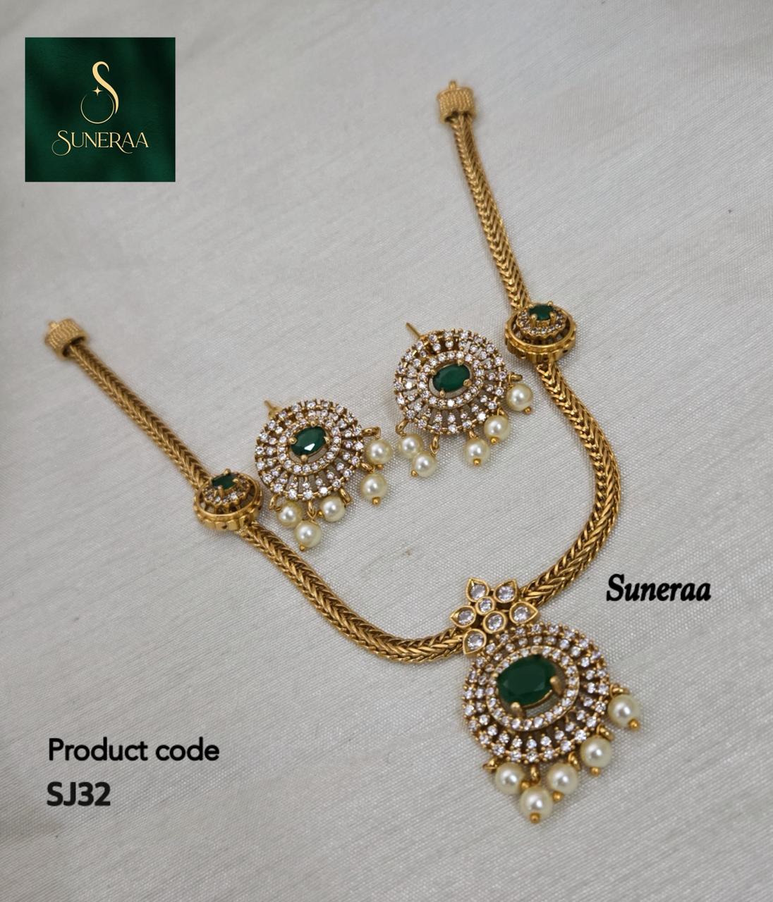 Aadhya Antique Hasli Set - green - image 8