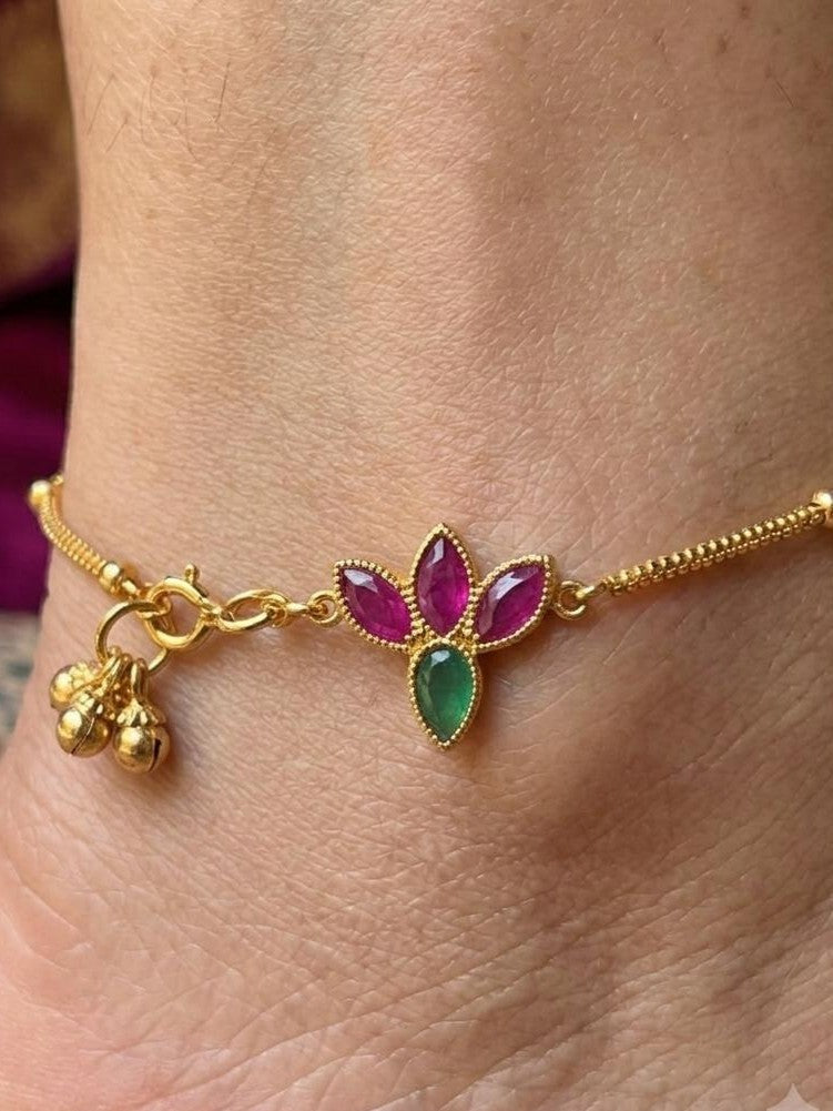 Sia Minimalist Kemp Anklet - image 3