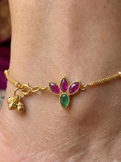Sia Minimalist Kemp Anklet - image 3