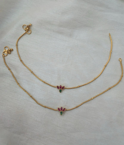 Sia Minimalist Kemp Anklet - image 4