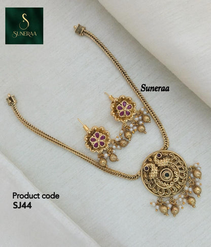 Ira Antique Pendant Necklace Set - image 8