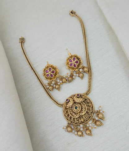 Ira Antique Pendant Necklace Set - image 4