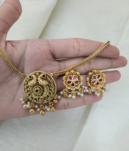 Ira Antique Pendant Necklace Set - image 5