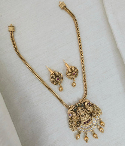 Drishi Temple Pendant Necklace Set - image 4