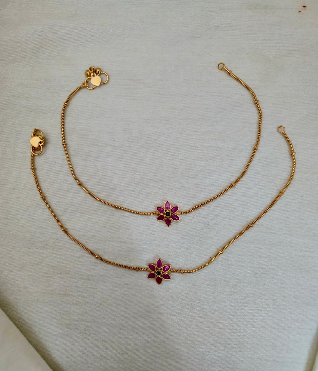Floral Anklet Set - Image 2