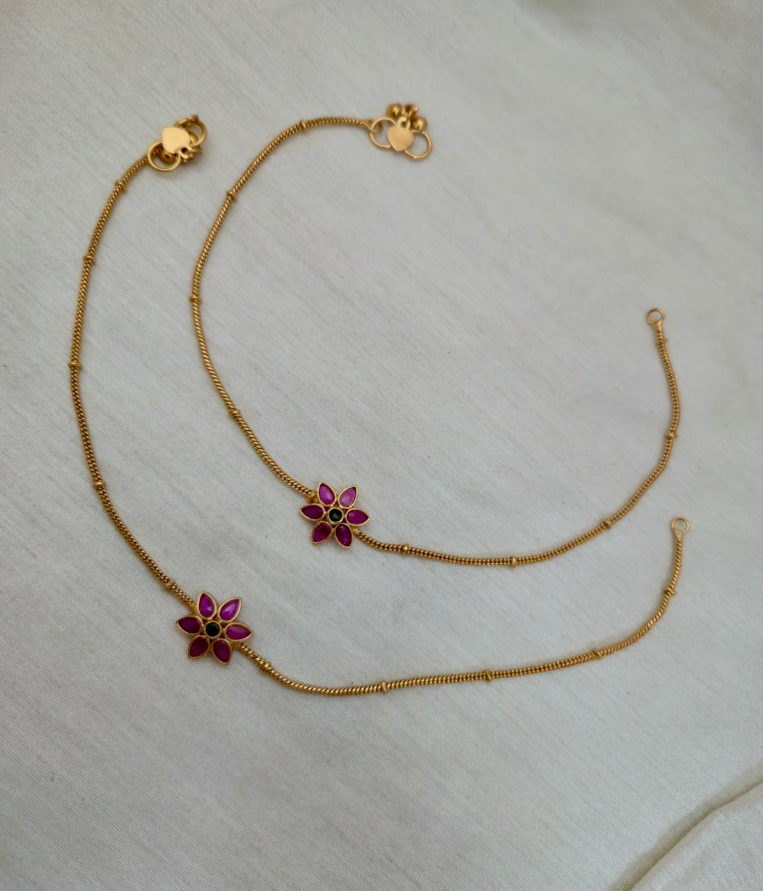 Floral Anklet Set - Image 4