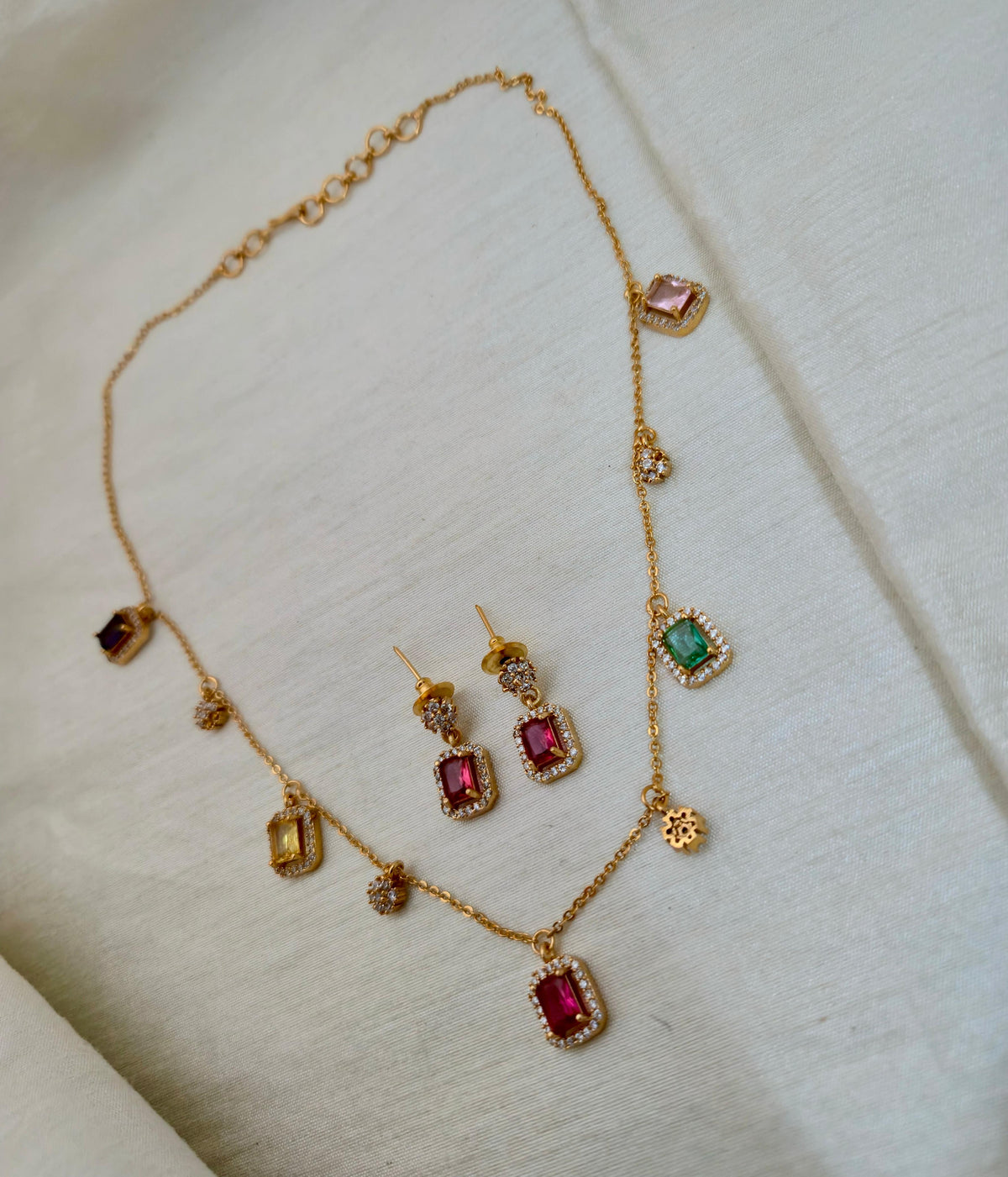Floral Peacock Pendant Set - Image 3