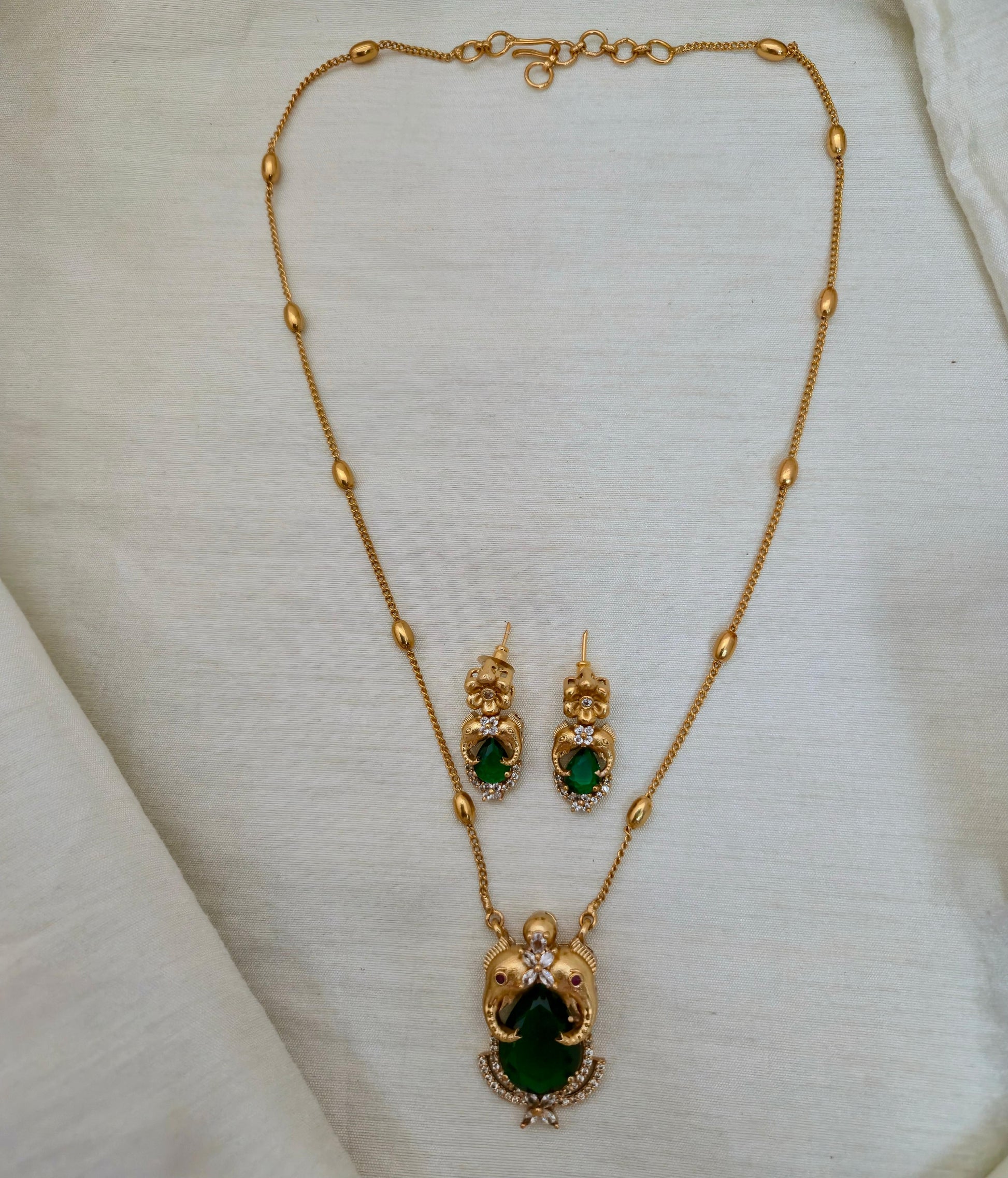 Floral Pear-Drop Pendant Set - Image 4