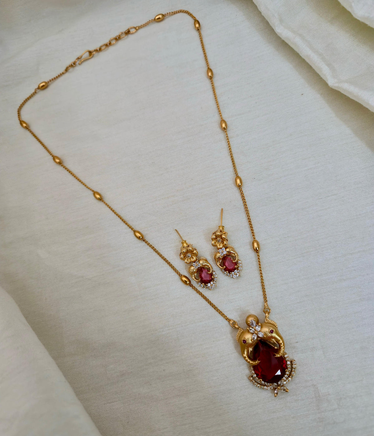 Dual-Elephant Pendant Set - Image 2